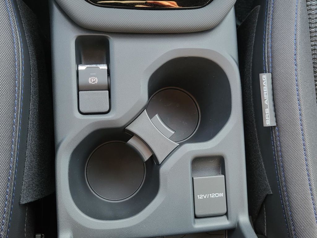 2025 Subaru Forester Premium photo 11