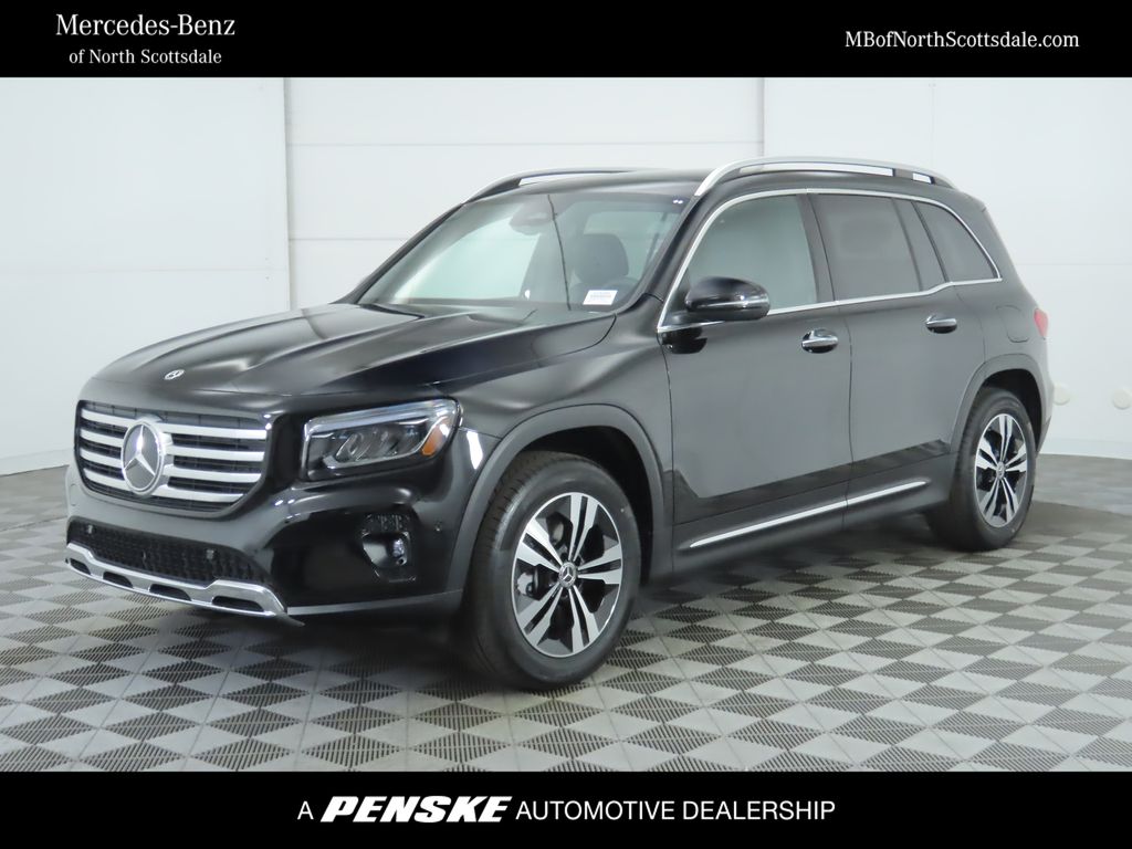 2025 Mercedes-Benz GLB Base's photo