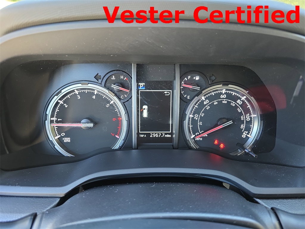 2024 Toyota 4Runner TRD Off-Road photo 17