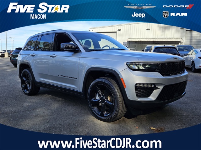 2025 Jeep Grand Cherokee Limited's photo