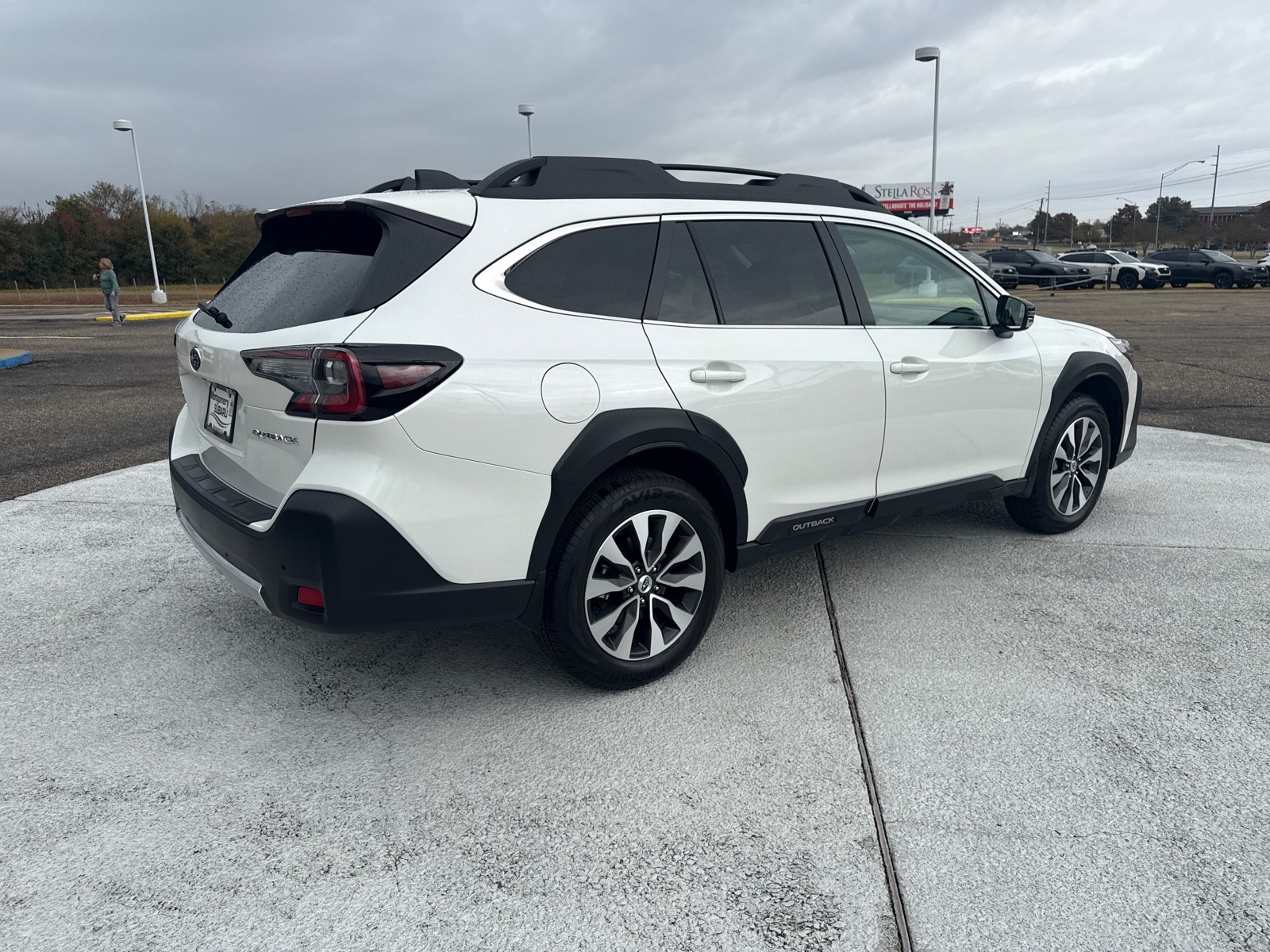 2025 Subaru Outback Limited photo 4