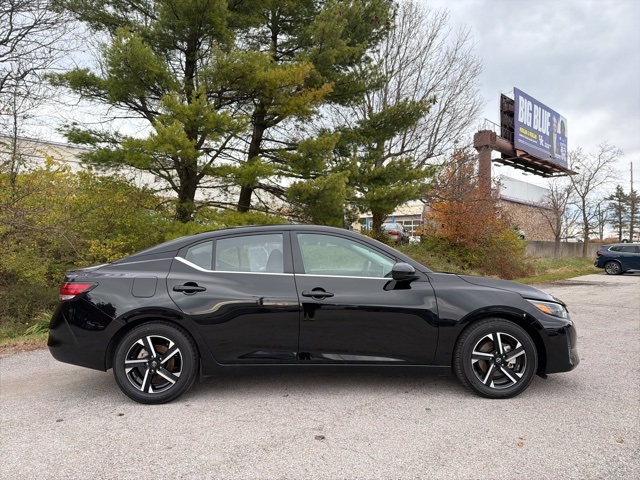 2024 Nissan Sentra SV photo 3