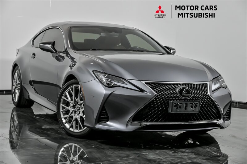 2020 Lexus RC 350's photo