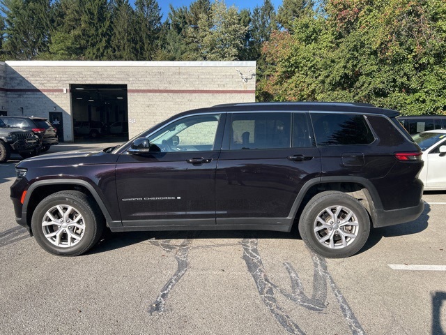 2022 Jeep Grand Cherokee Limited photo 2