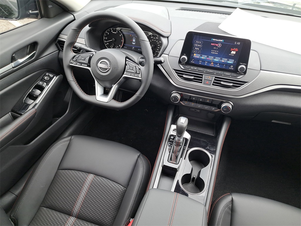 2025 Nissan Altima 2.5 SR photo 15