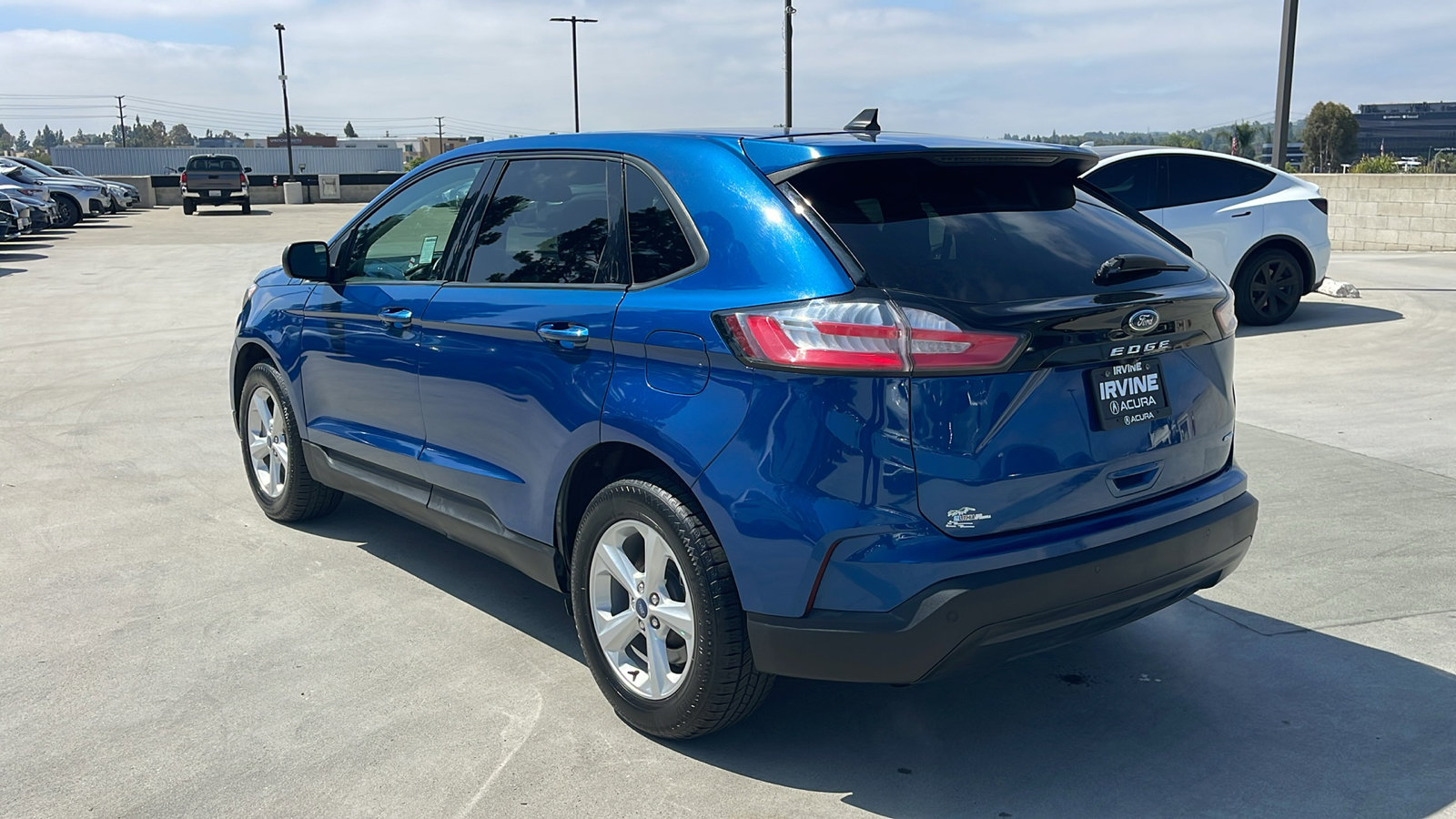 2022 Ford Edge SE photo 3