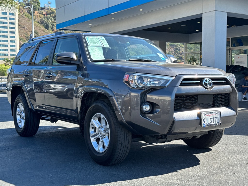 2023 Toyota 4Runner SR5 photo 4