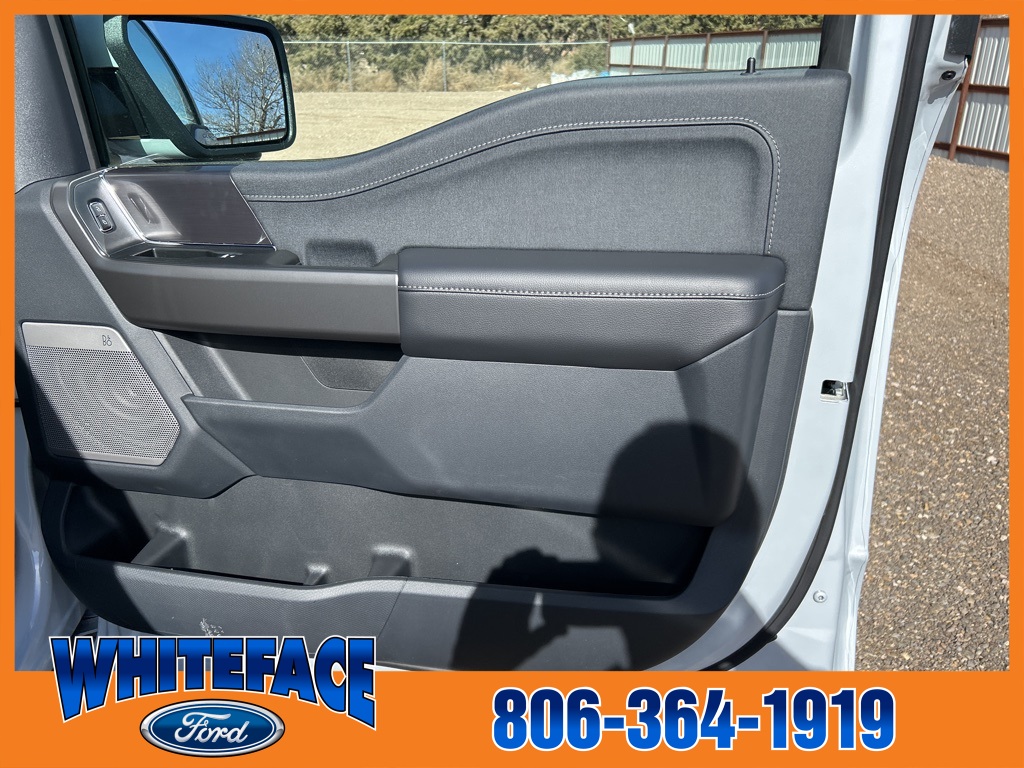 2025 Ford F-150 Lariat photo 40