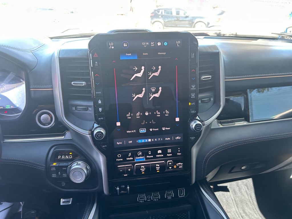 2025 Ram 1500 photo 11