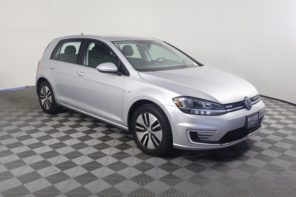 Used 2019 Volkswagen e-Golf e-Golf SE with VIN WVWKR7AUXKW909226 for sale in Escondido, CA