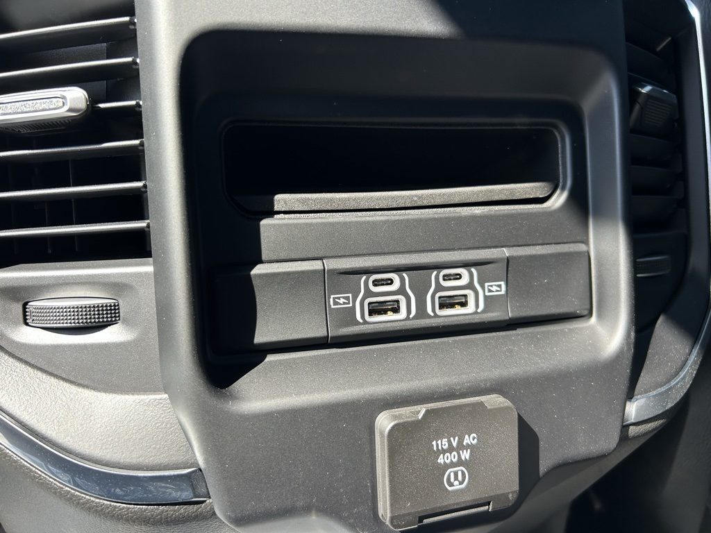 2026 Ram 3500 photo 22