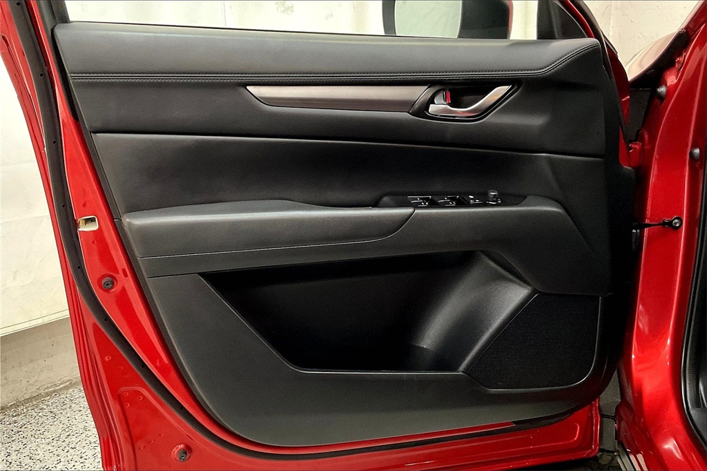 2023 Mazda CX-5 2.5 S Preferred photo 23