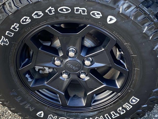 2022 Jeep Gladiator Willys photo 28
