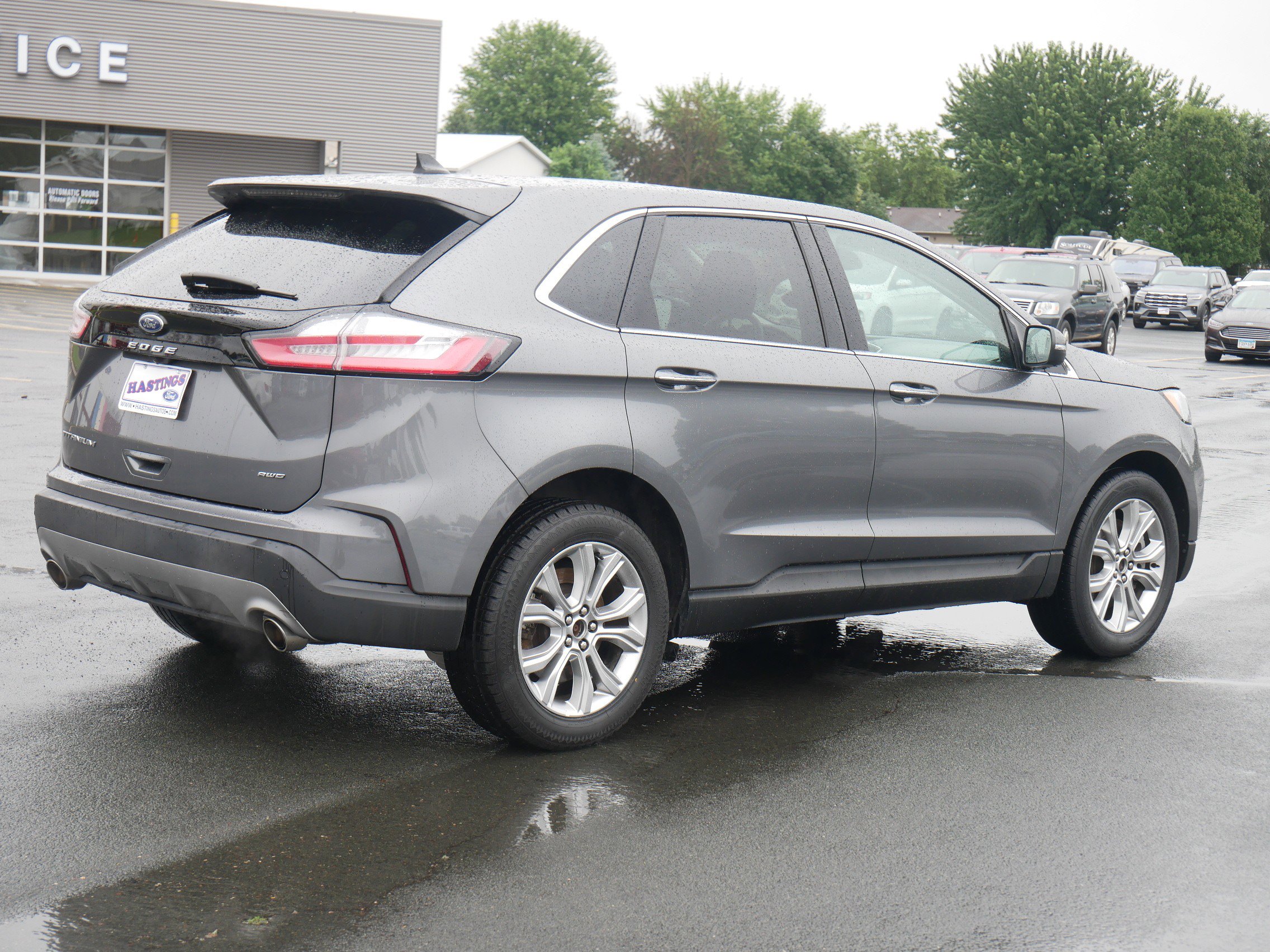 2024 Ford Edge Titanium photo 5