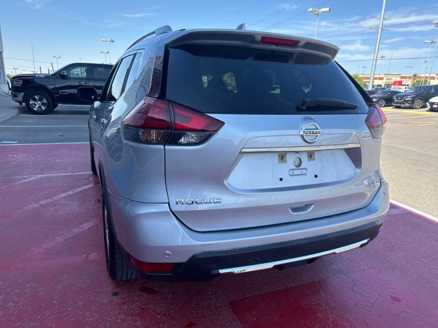 Used 2020 Brilliant Silver Metallic Nissan SV image 12