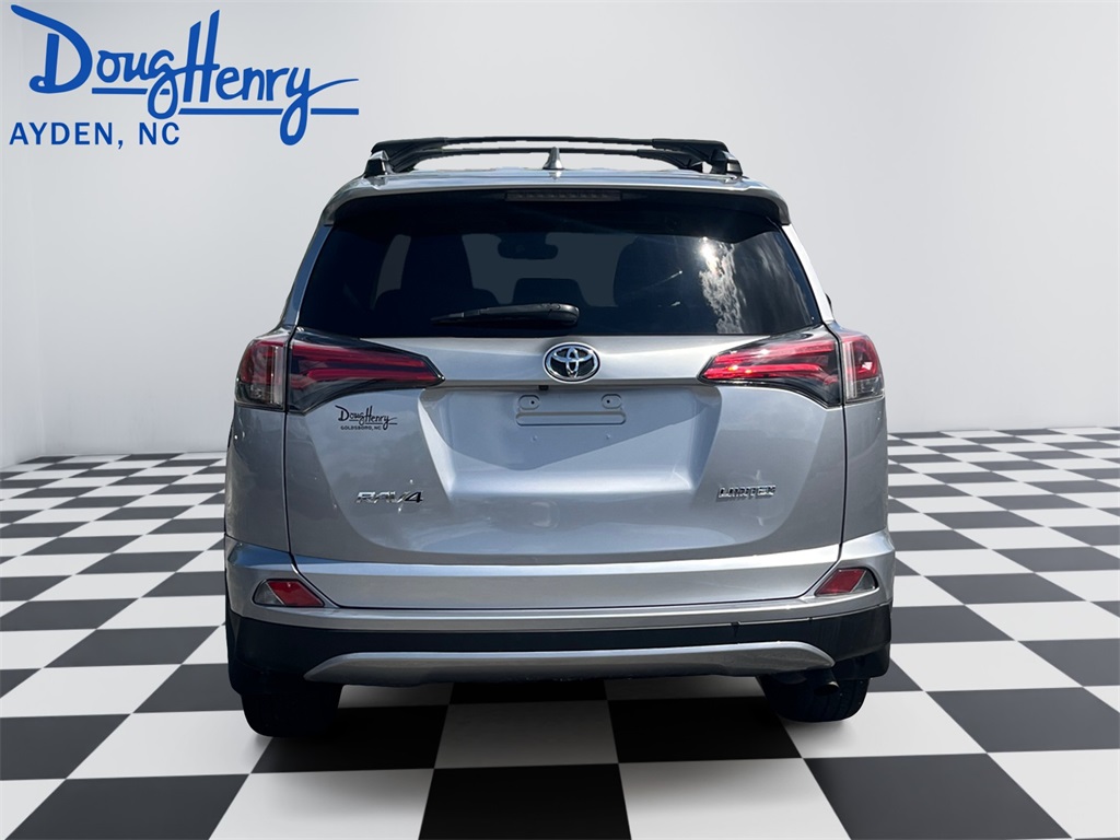 2017 Toyota RAV4 Limited photo 4