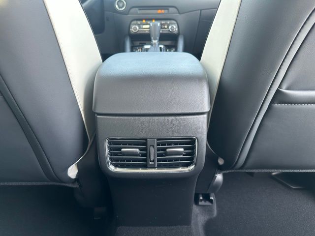2025 Mazda CX-5 2.5 S Preferred photo 30
