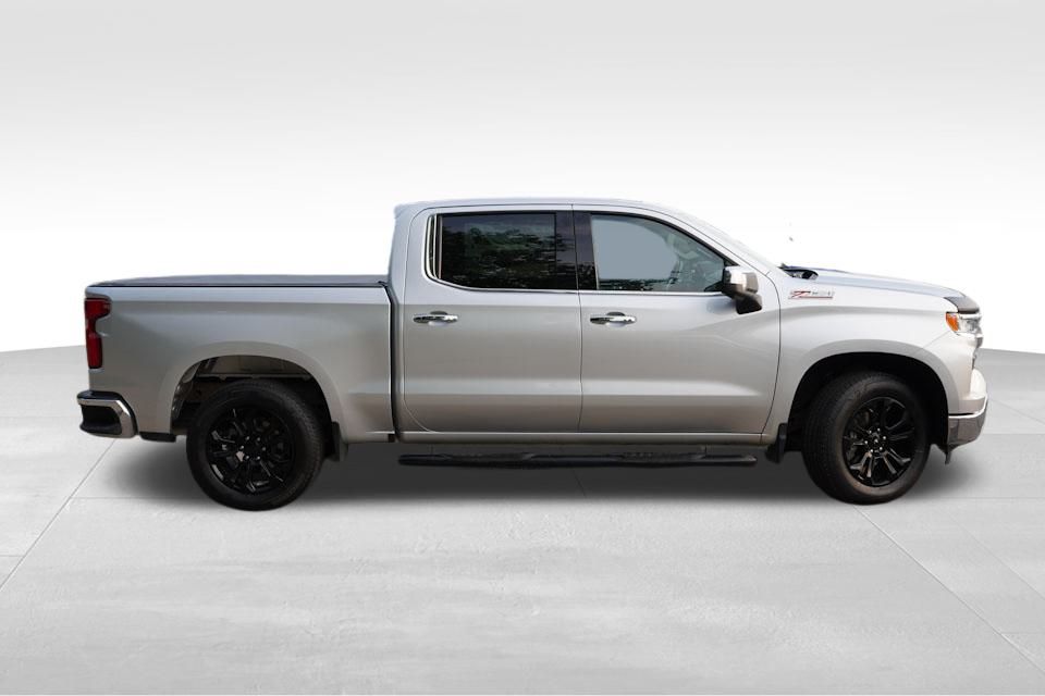 2022 Chevrolet Silverado 1500 LTZ Z71 photo 3