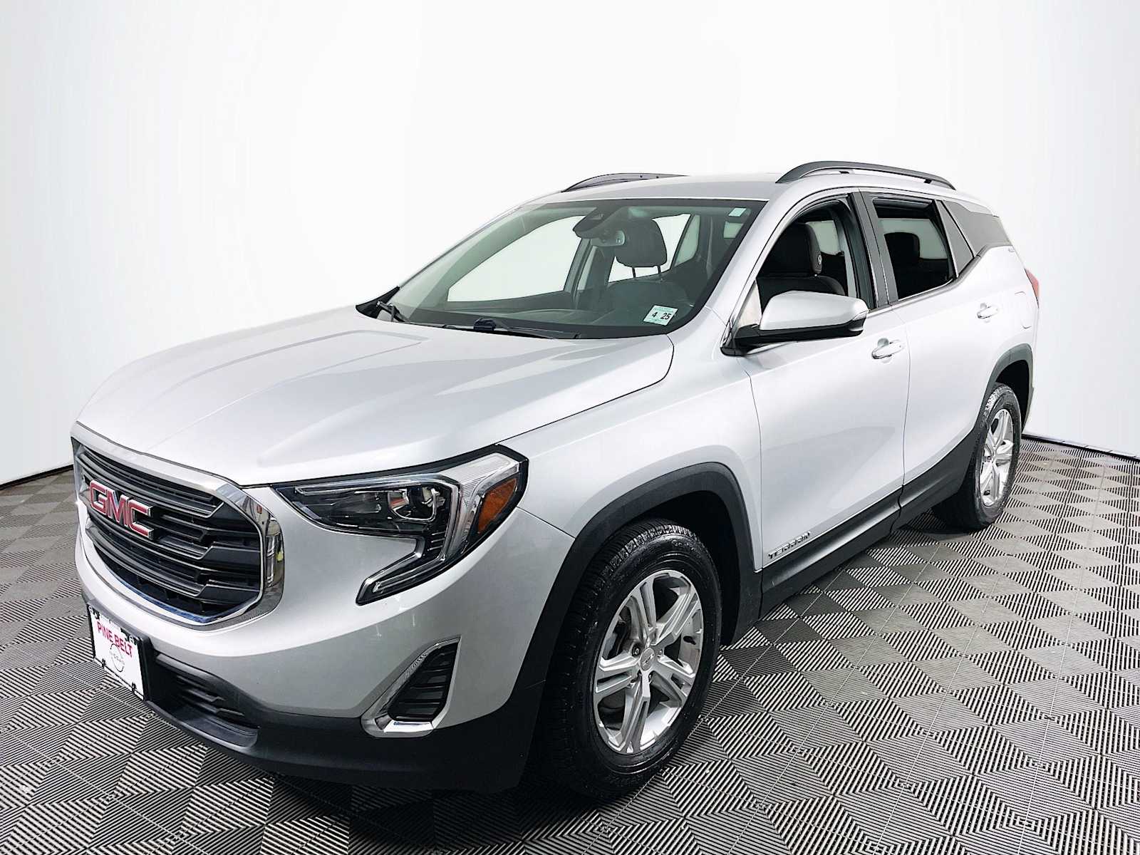2020 GMC Terrain SLE's photo