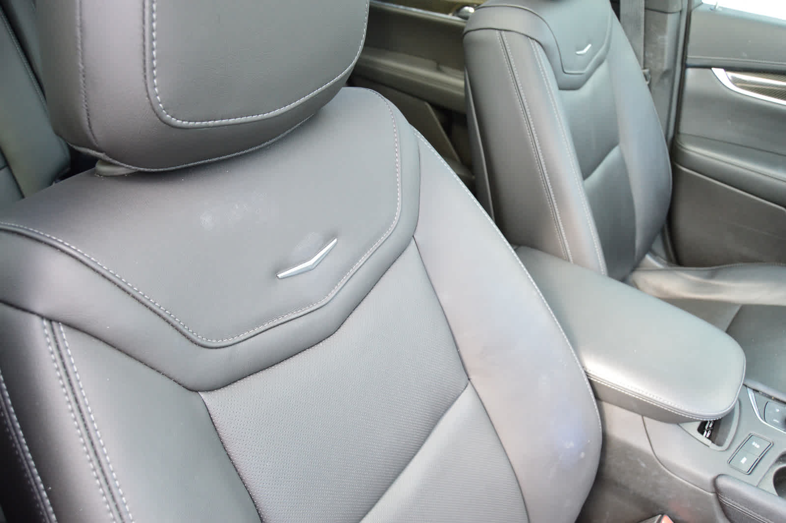 2023 Cadillac XT6 Sport photo 11