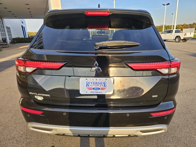 2024 Mitsubishi Outlander SE photo 4