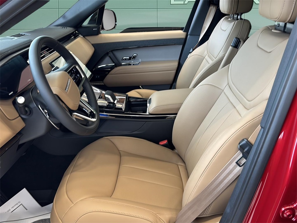 2025 Land Rover Range Rover Sport SE photo 21