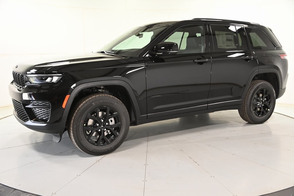 2025 Jeep Grand Cherokee Altitude X photo 4
