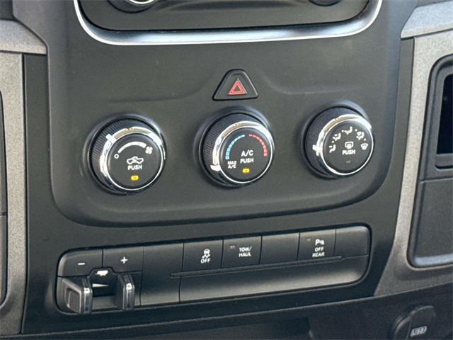 2018 Ram 2500 Tradesman photo 19