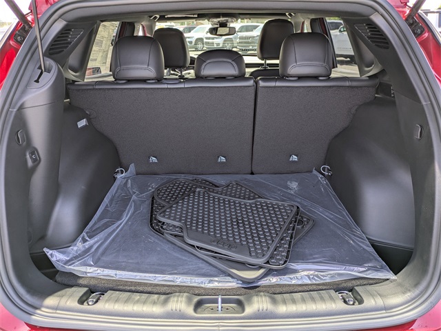 2025 Jeep Compass Latitude photo 9