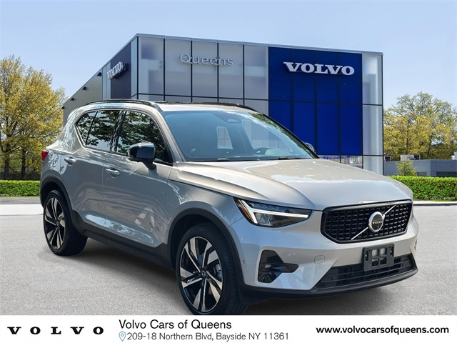 2023 Volvo XC40