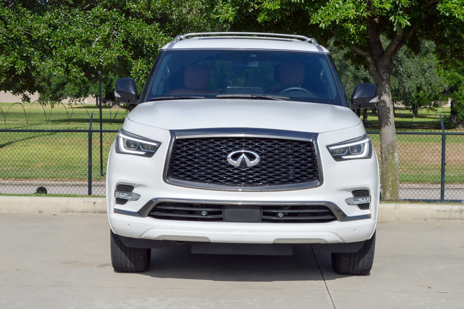 ウッティイ。 2024 INFINITI QX80
