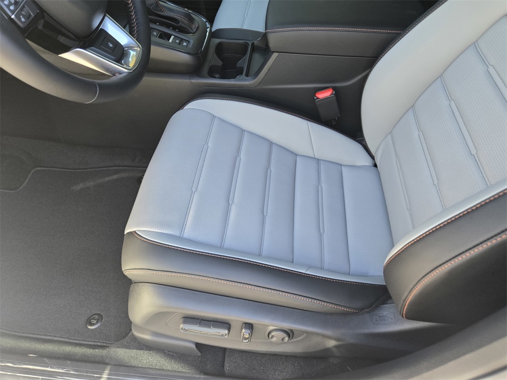 2026 Honda CR-V Hybrid Sport Touring photo 11