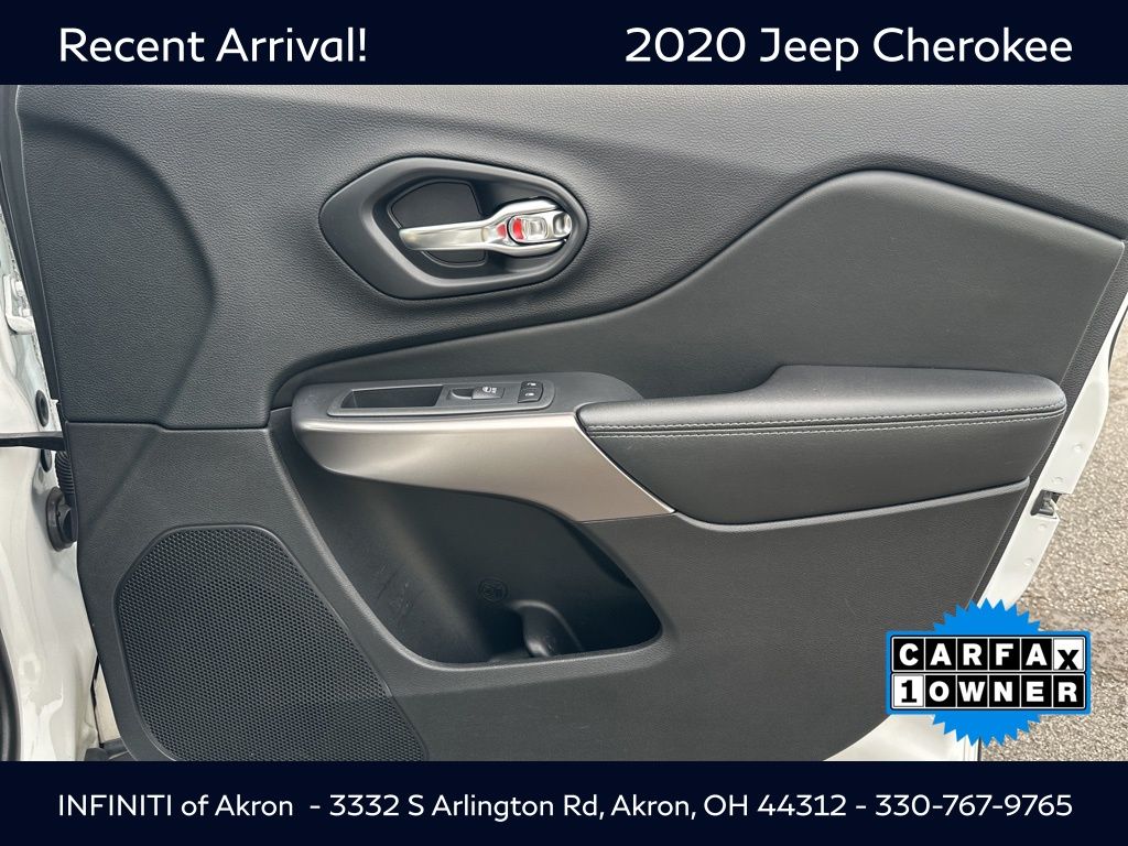 2020 Jeep Cherokee Latitude photo 22