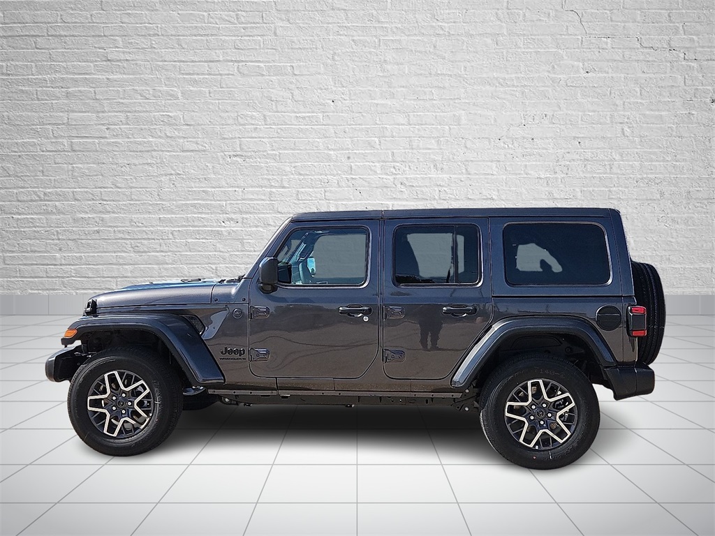 2025 Jeep Wrangler Sahara photo 2