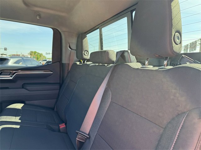 2025 Chevrolet Silverado 1500 RST photo 16