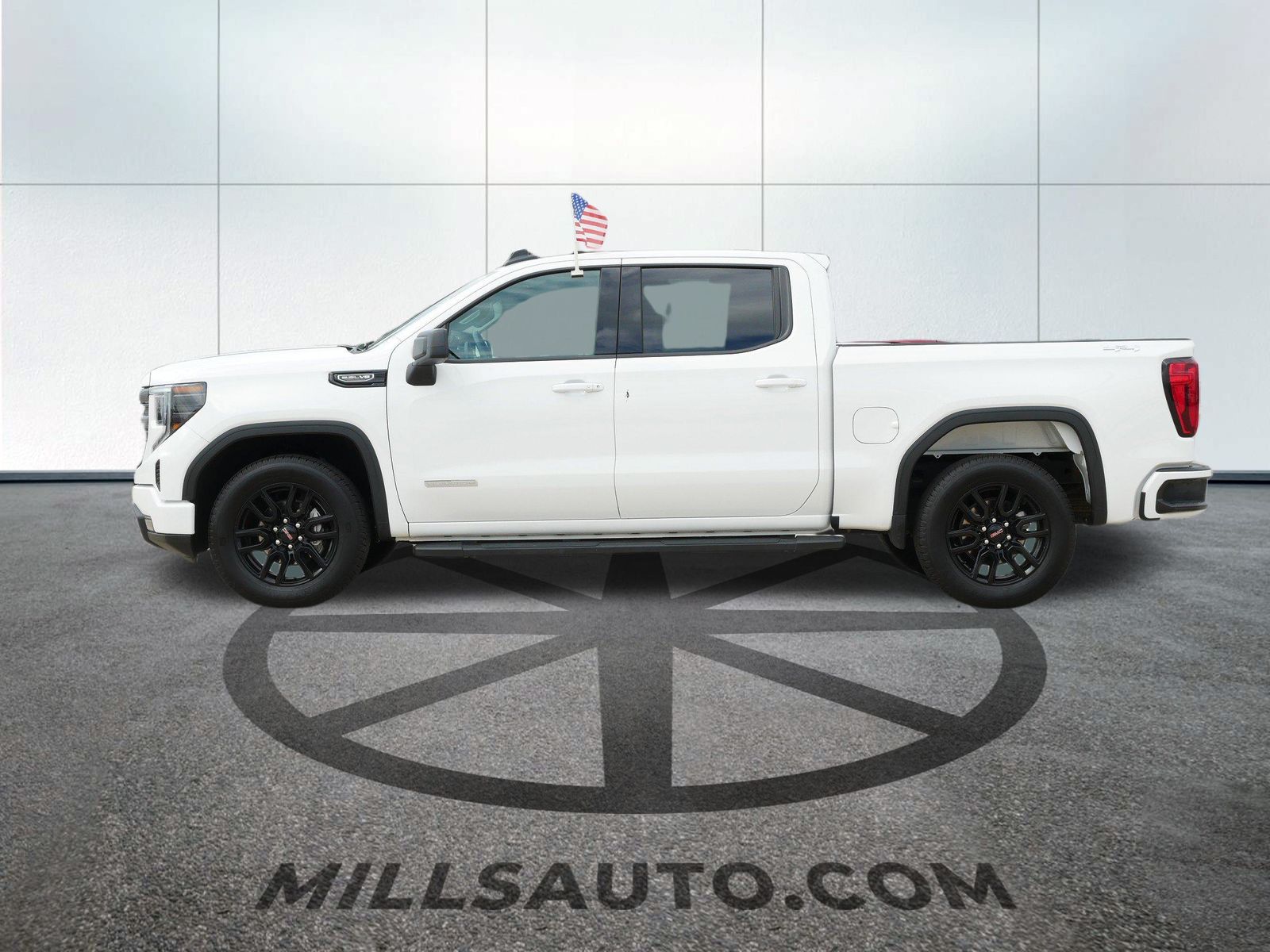 Used 2024 GMC Sierra 1500 Elevation with VIN 1GTUUCED5RZ288013 for sale in Willmar, Minnesota