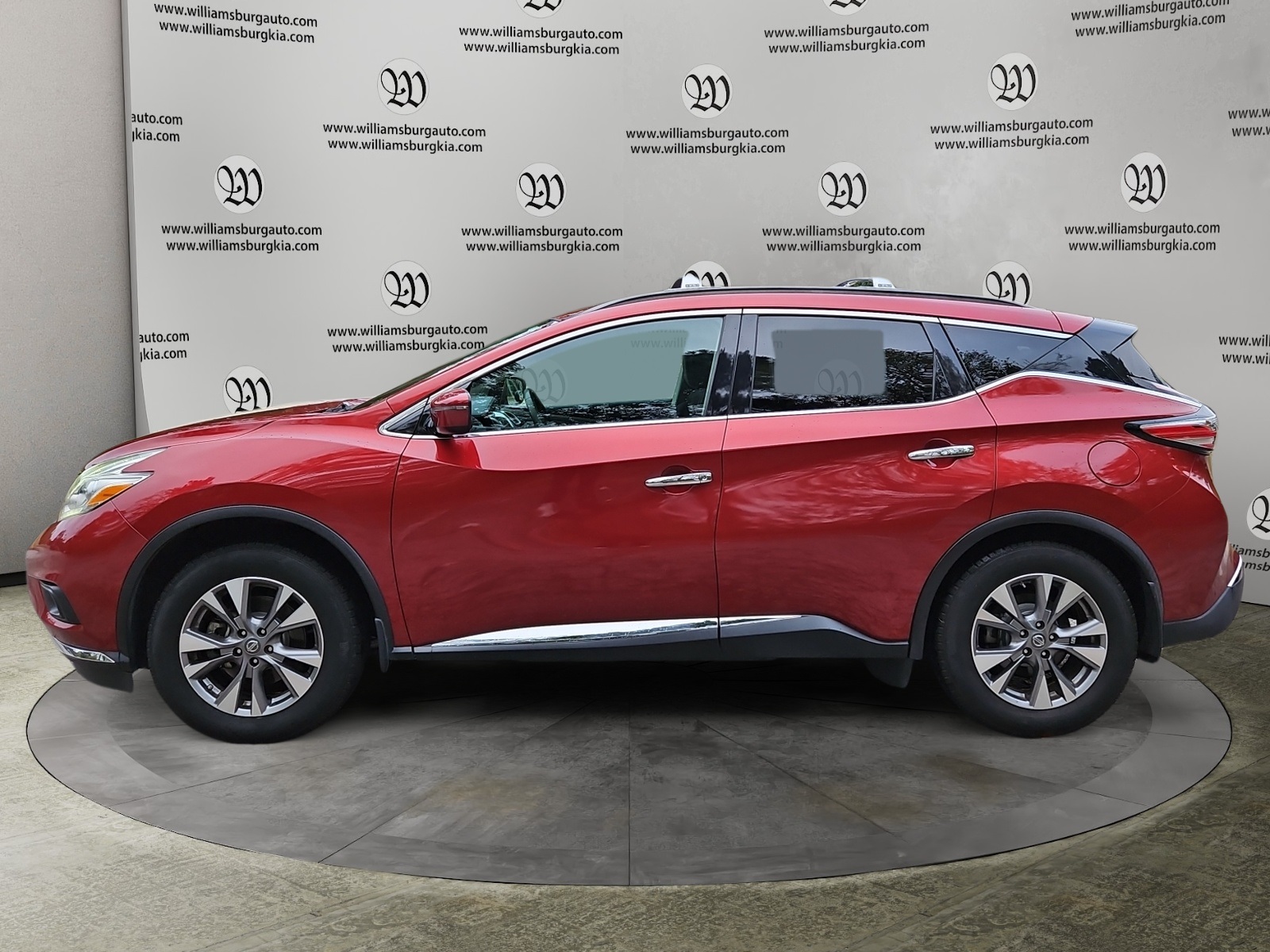 2016 Nissan Murano SV photo 2