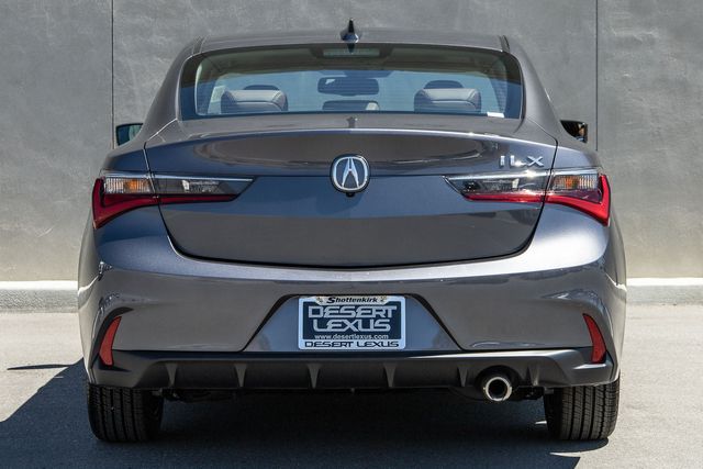 2022 Acura ILX Premium photo 4