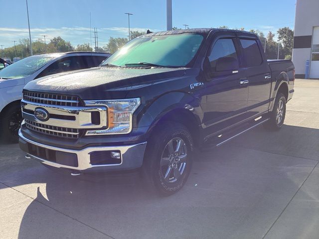 2020 Ford F-150 XLT photo 2