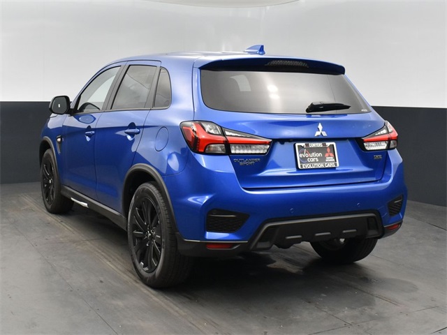 2024 Mitsubishi Outlander Sport LE photo 3