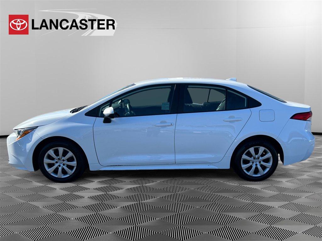 2023 Toyota Corolla LE photo 2