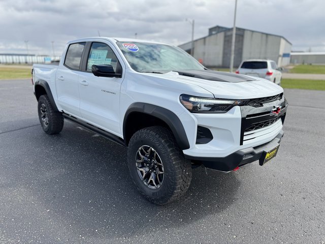 2025 Chevrolet Colorado ZR2 photo 7