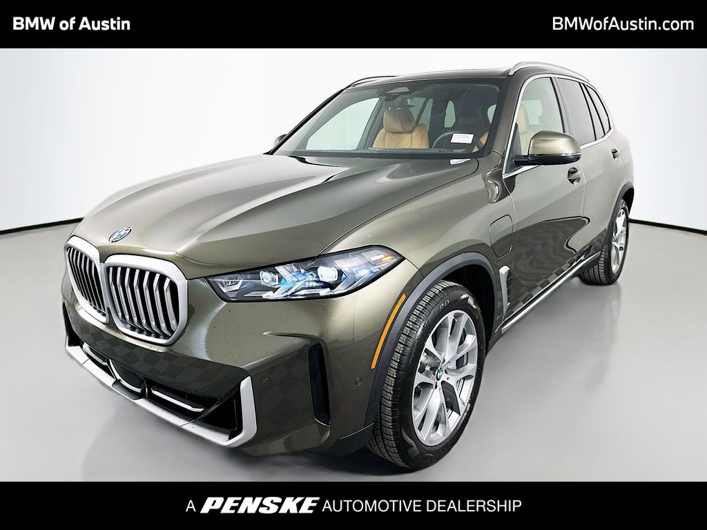 2026 BMW X5 50e's photo