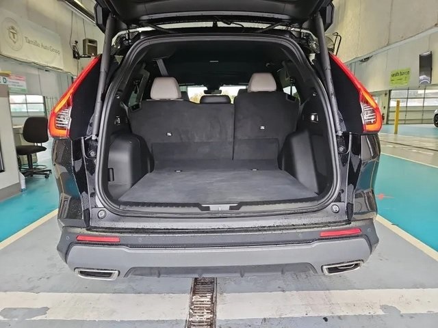 2023 Honda CR-V Hybrid Sport Touring photo 2