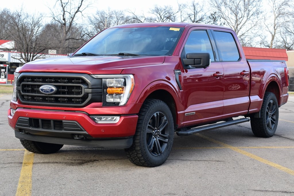 2021 Ford F-150 XLT's photo
