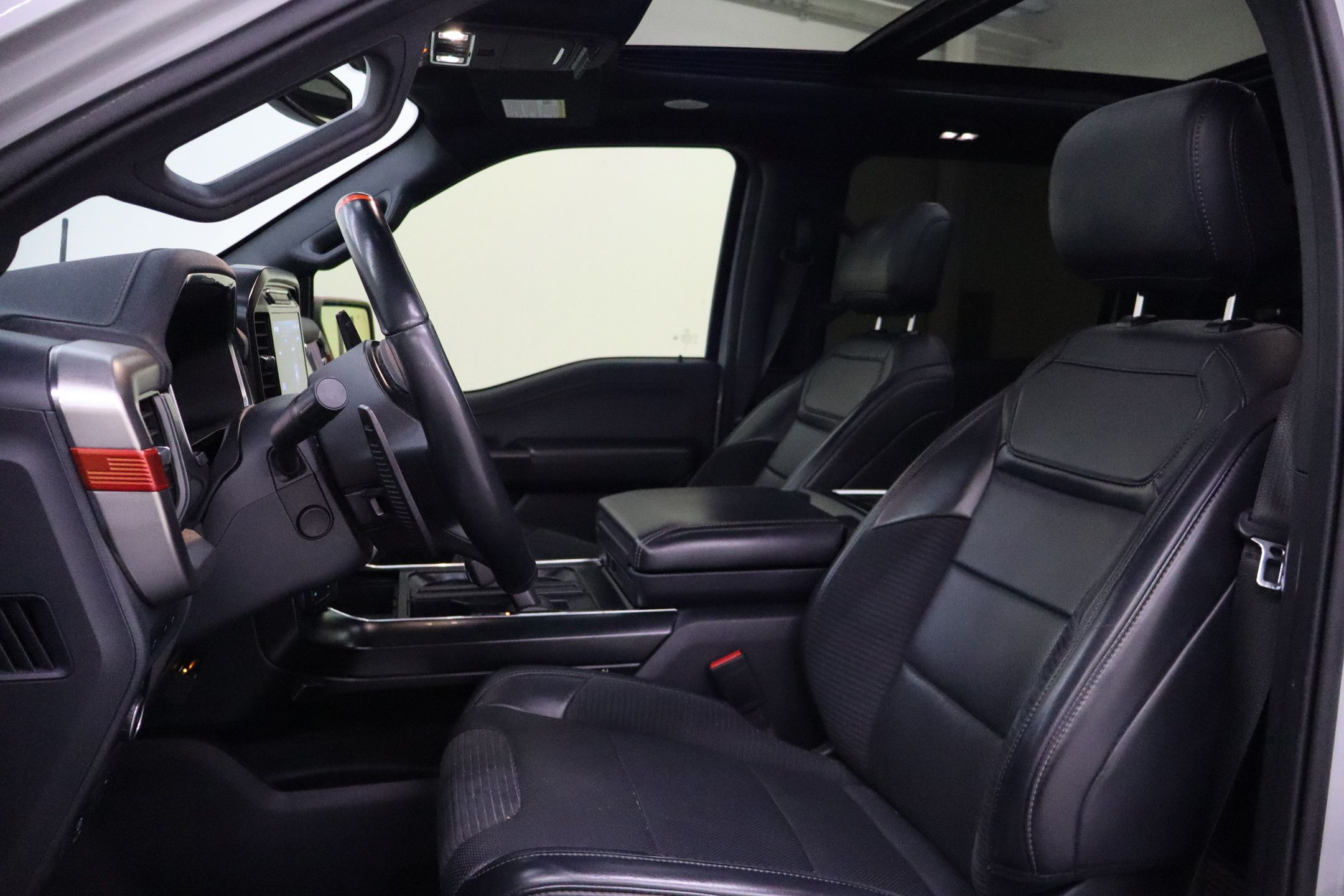 2023 Ford F-150 Raptor photo 10
