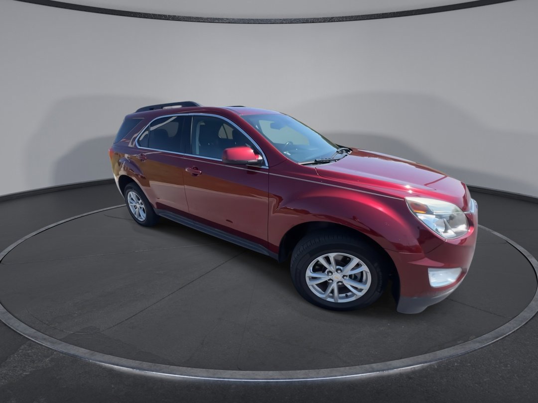 2017 Chevrolet Equinox LT photo 2