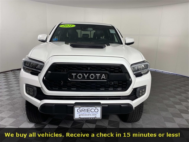 2021 Toyota Tacoma TRD Pro V6 photo 2