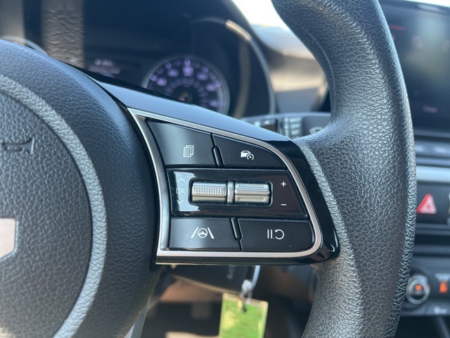 2023 Kia Forte LXS photo 14