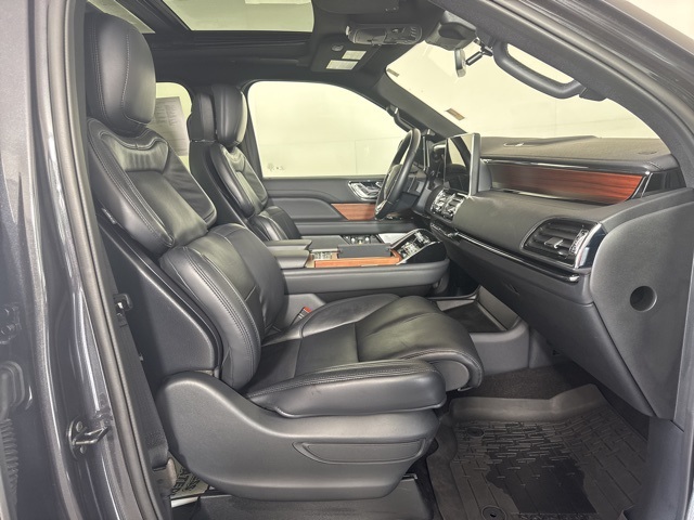 2024 Lincoln Navigator Reserve photo 4